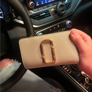 Marc Jacob’s snapshot wallet